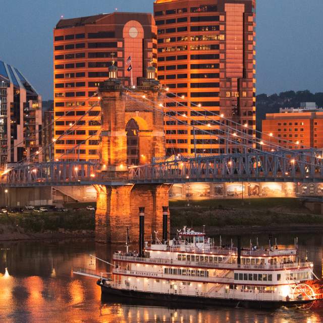 Things to Do on the Cincinnati & Kentucky Riverfront meetNKY